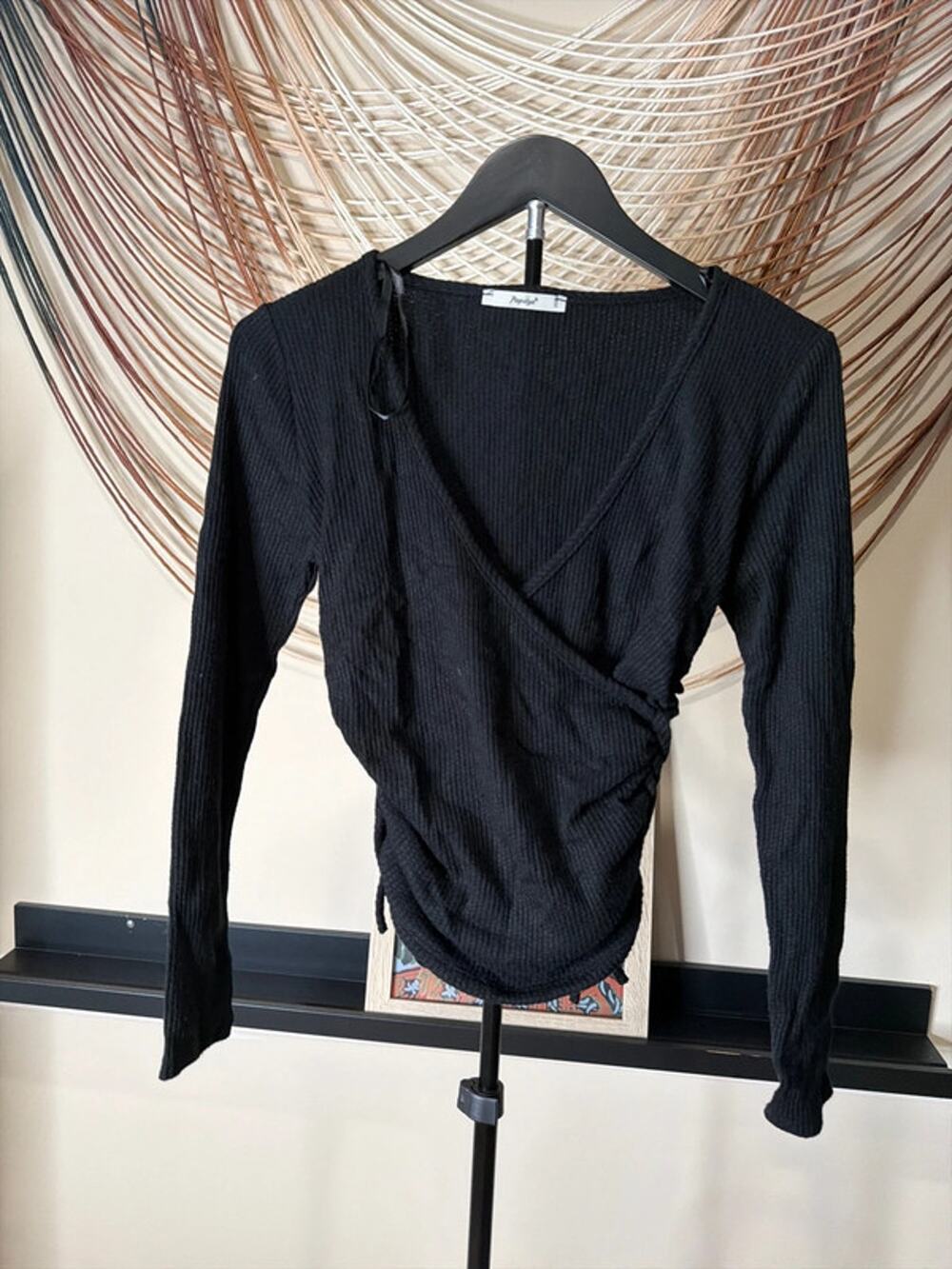 Papaya waffle print V-neck top EUC S 3364